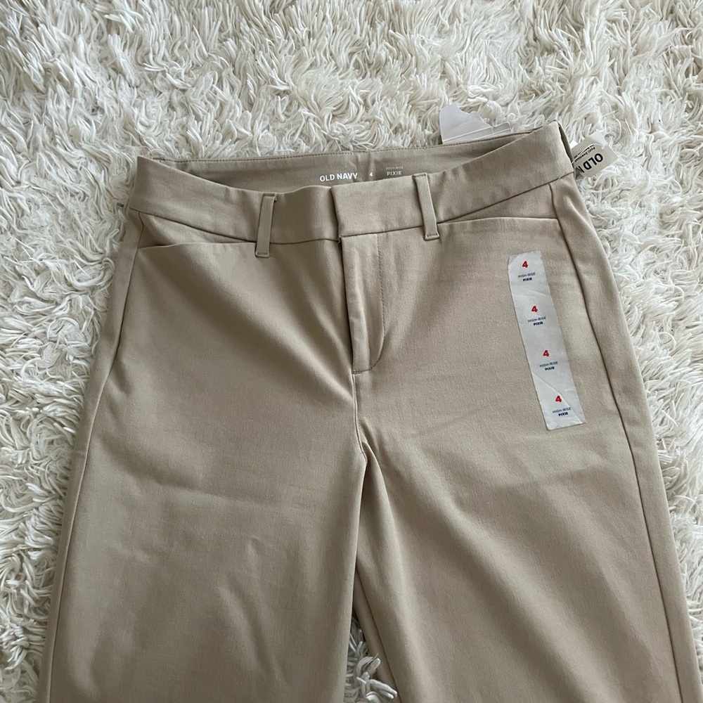 Old Navy pixie Pants - Picture 3 of 4